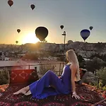 Cappadocia Caves Szálloda